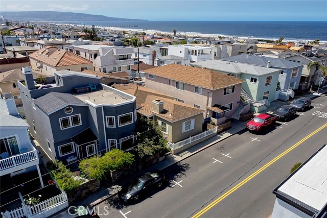 340 27th Street, Hermosa Beach, California 90254, 3 Bedrooms Bedrooms, ,2 BathroomsBathrooms,Residential,Sold,27th,SB22076575