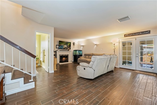 Detail Gallery Image 13 of 26 For 5829 Aurora Ave, Jurupa Valley,  CA 91752 - 4 Beds | 2/1 Baths