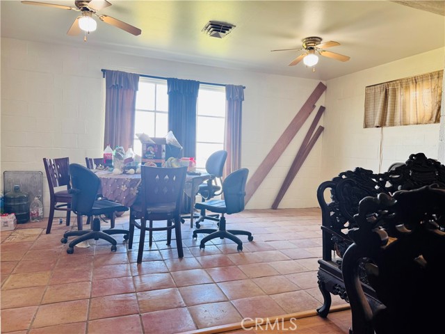 Detail Gallery Image 9 of 20 For 9616 Schlitz, Phelan,  CA 92371 - 3 Beds | 2 Baths