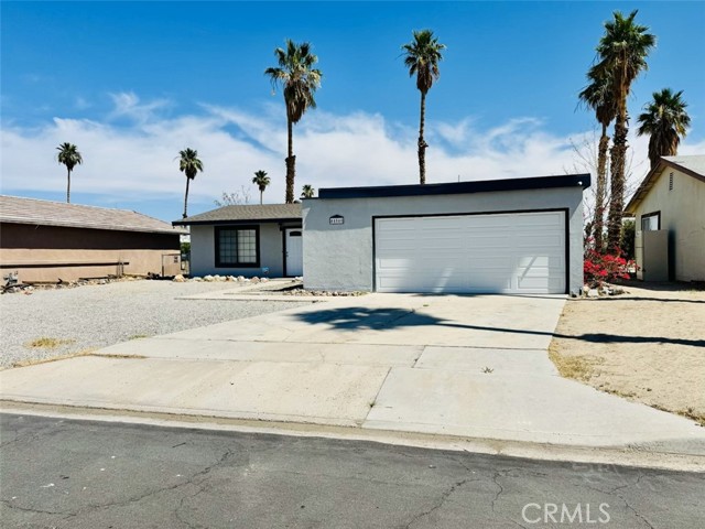 44040 Shadow Way, Desert Center CA: https://media.crmls.org/medias/73861aff-285d-40fa-afab-a612d28534ec.jpg