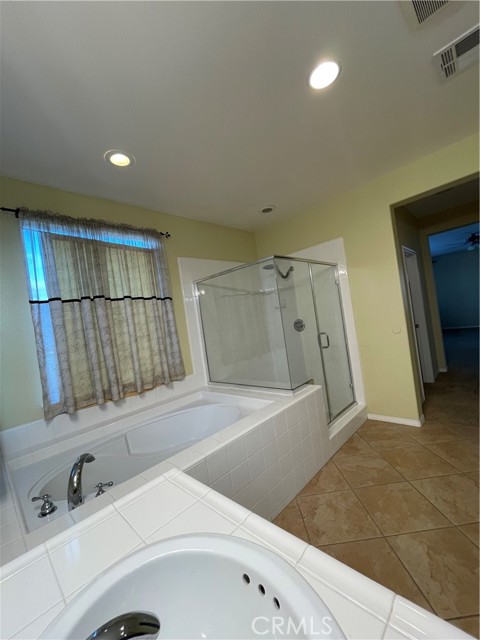 13071 Heywood Street, Victorville CA: https://media.crmls.org/medias/73868d11-6c2c-40dd-adfa-a9de8af59b2e.jpg