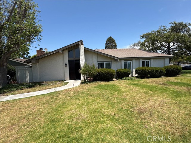 502 Holly Avenue, Oxnard CA: https://media.crmls.org/medias/7386e511-f20a-4085-88ab-2671409c8e06.jpg
