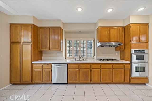 Detail Gallery Image 11 of 42 For 2322 Black Pine Rd, Chino Hills,  CA 91709 - 4 Beds | 2/1 Baths