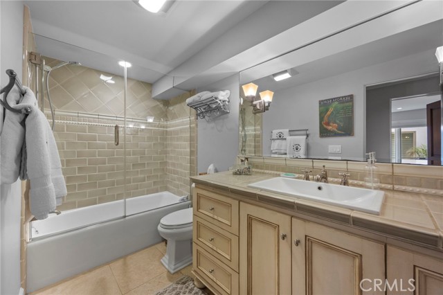 2326 The Strand, Hermosa Beach CA: https://media.crmls.org/medias/7388bee2-6585-4d5a-978b-3f3625c8090d.jpg