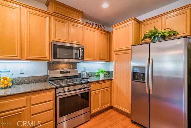 Detail Gallery Image 13 of 28 For 172 via Katrina, Newbury Park,  CA 91320 - 2 Beds | 2/1 Baths