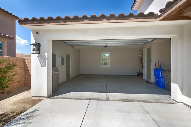 35719 McCarthy Street, Palm Desert CA: https://media.crmls.org/medias/7389de71-6597-4722-b2f8-36ac63400fe8.jpg
