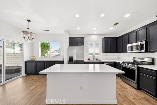 Detail Gallery Image 15 of 51 For 2037 W Avenue H6, Lancaster,  CA 93536 - 4 Beds | 2 Baths