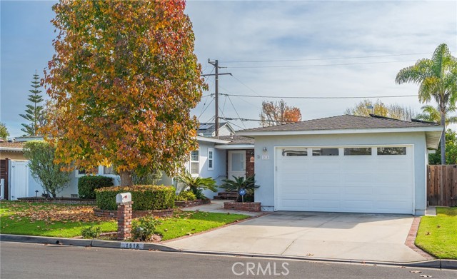 Detail Gallery Image 1 of 37 For 1518 Priscilla Ln, Newport Beach,  CA 92660 - 3 Beds | 3 Baths