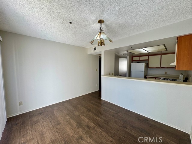 Detail Gallery Image 6 of 17 For 987 E Del Mar Bld #13,  Pasadena,  CA 91106 - 2 Beds | 2 Baths
