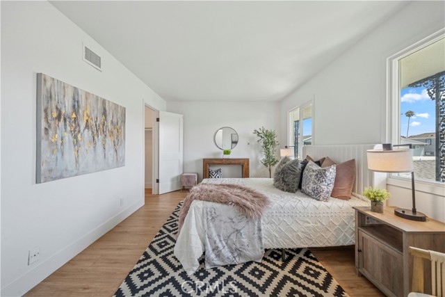 1741 5B Tustin Avenue, Costa Mesa CA: https://media.crmls.org/medias/738c0af4-65ac-4892-9146-bd96022af429.jpg
