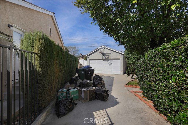 Detail Gallery Image 23 of 31 For 16837 Itasca, Northridge,  CA 91343 - 4 Beds | 3 Baths