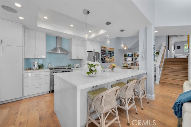 Detail Gallery Image 13 of 40 For 1 Coronado Ct, Manhattan Beach,  CA 90266 - 3 Beds | 2/1 Baths