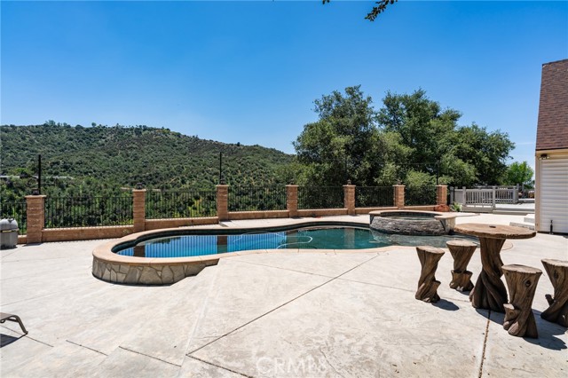 Detail Gallery Image 43 of 46 For 37095 Oak View Rd, Yucaipa,  CA 92399 - 4 Beds | 2/2 Baths