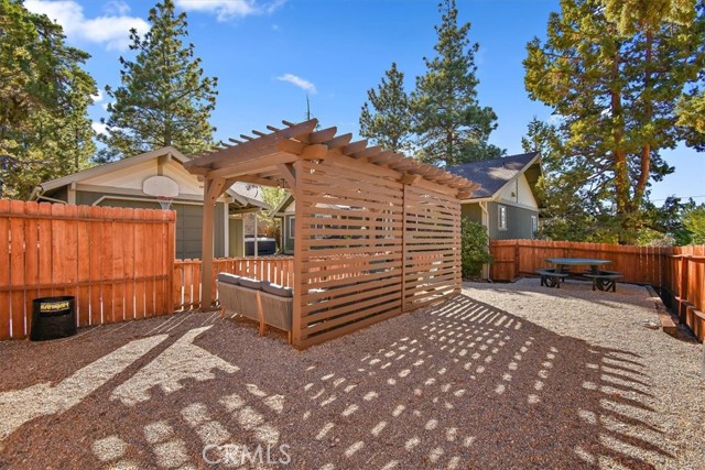 Detail Gallery Image 6 of 39 For 779 Villa Grove Ave, Big Bear City,  CA 92314 - 3 Beds | 2 Baths