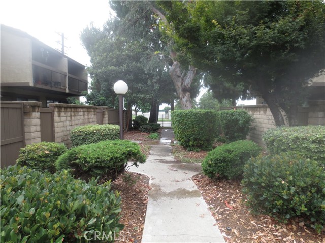 9292 Citrus Ave #C, Fontana, CA 92335