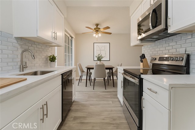 12091 Bailey Street, Garden Grove CA: https://media.crmls.org/medias/738da83b-d474-45c3-835f-ebcecd51e25c.jpg