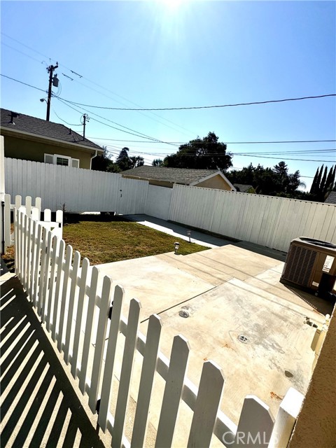 Detail Gallery Image 25 of 28 For 4436 Bel Aire Dr, La Canada Flintridge,  CA 91011 - 3 Beds | 2 Baths