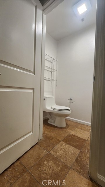 128 N Oak Knoll Avenue, Pasadena CA: https://media.crmls.org/medias/738eb6bc-13f0-4207-8e98-48e5dc4a5828.jpg