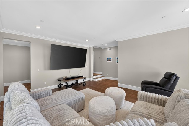 Detail Gallery Image 37 of 74 For 405 Blumont St, Laguna Beach,  CA 92651 - 5 Beds | 6/1 Baths