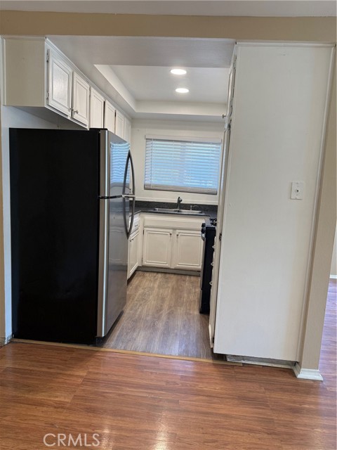 Detail Gallery Image 4 of 10 For 2050 Calle La Sombra #4,  Simi Valley,  CA 93063 - 2 Beds | 1 Baths