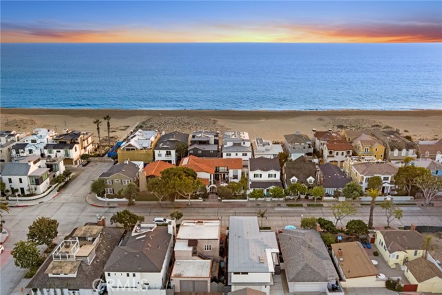 Detail Gallery Image 19 of 21 For 1576 E Ocean Bld, Newport Beach,  CA 92661 - 4 Beds | 3 Baths