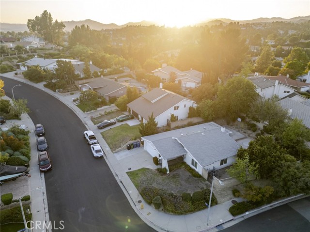 Detail Gallery Image 4 of 45 For 11685 Amigo Ave, Porter Ranch,  CA 91326 - 3 Beds | 2 Baths
