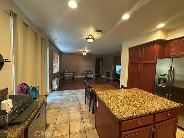 Detail Gallery Image 6 of 21 For 21386 Tyler Rd, Moreno Valley,  CA 92557 - 4 Beds | 3 Baths