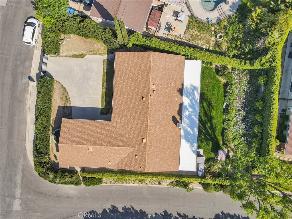https://media.crmls.org/medias/73922910-595d-4323-b3ee-927cb2454b65.jpg?preset=X-Large
