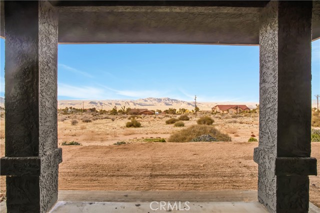 Detail Gallery Image 2 of 75 For 7955 Wesley Rd, Joshua Tree,  CA 92252 - 3 Beds | 2 Baths