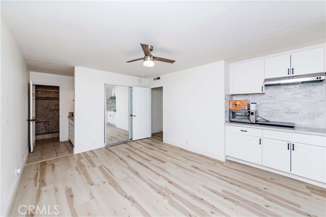 Image 21 of 25 For 9377 Siskin Avenue