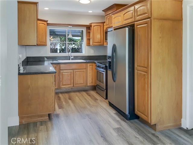 Detail Gallery Image 12 of 22 For 940 E 5th St, Ontario,  CA 91764 - 3 Beds | 2 Baths