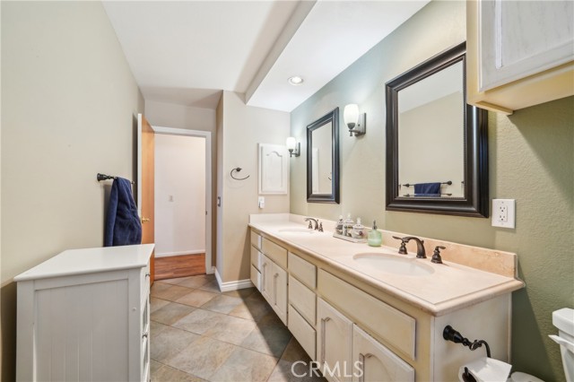 13319 Waco Ln, Apple Valley CA: https://media.crmls.org/medias/73959c41-4a4d-461f-9e5a-ffe47787fe08.jpg