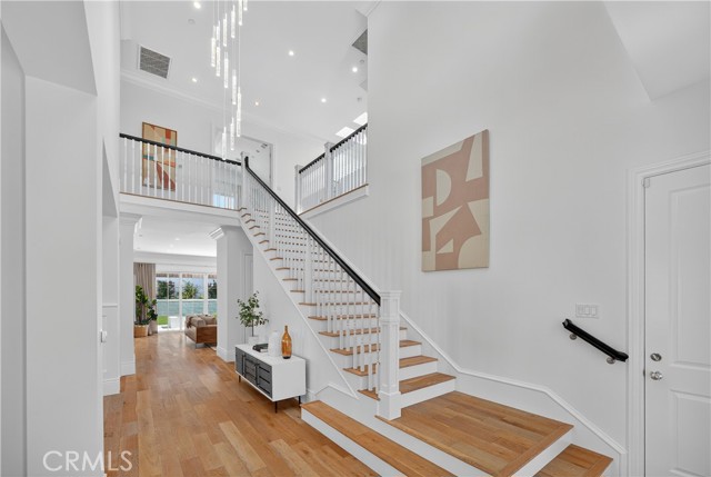 8056 Kentwood Avenue, Los Angeles CA: https://media.crmls.org/medias/7395a539-0bd8-4742-97ee-454fa9ce29db.jpg