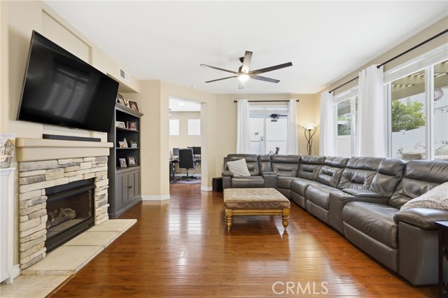 Detail Gallery Image 9 of 40 For 32661 Clearvail Dr, Temecula,  CA 92592 - 4 Beds | 2/1 Baths