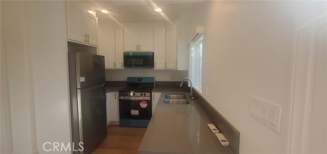 Detail Gallery Image 15 of 27 For 23462 Friar St, Woodland Hills,  CA 91367 - 1 Beds | 1 Baths