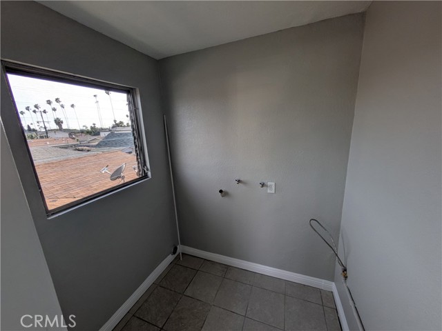 Detail Gallery Image 10 of 15 For 5847 Denver, Los Angeles,  CA 90044 - 2 Beds | 1 Baths
