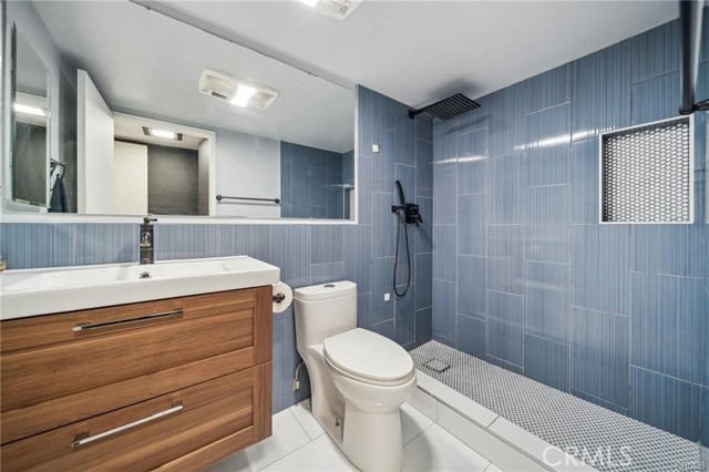 Detail Gallery Image 6 of 8 For 623 N Bristol St #79,  Santa Ana,  CA 92703 - 1 Beds | 1/1 Baths