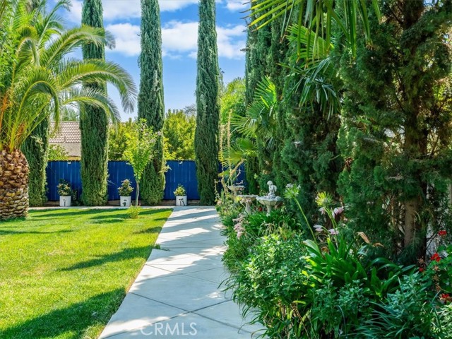 104 W Mariposa Street, Avenal CA: https://media.crmls.org/medias/73974043-79cf-48d0-915c-78428af201e1.jpg