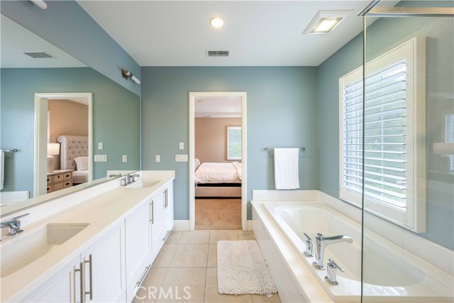Detail Gallery Image 15 of 46 For 51 Thoroughbred, Irvine,  CA 92602 - 4 Beds | 3 Baths