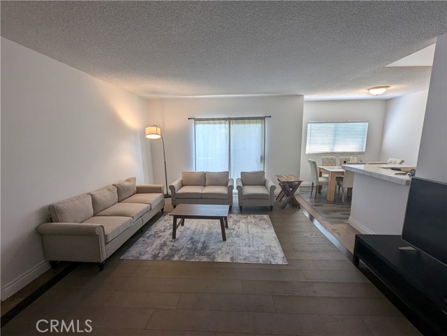 Detail Gallery Image 1 of 12 For 5403 Newcastle Ave #69,  Encino,  CA 91316 - 2 Beds | 2 Baths