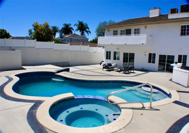 Detail Gallery Image 25 of 26 For 5514 Sylvia Ave, Tarzana,  CA 91356 - 5 Beds | 5 Baths