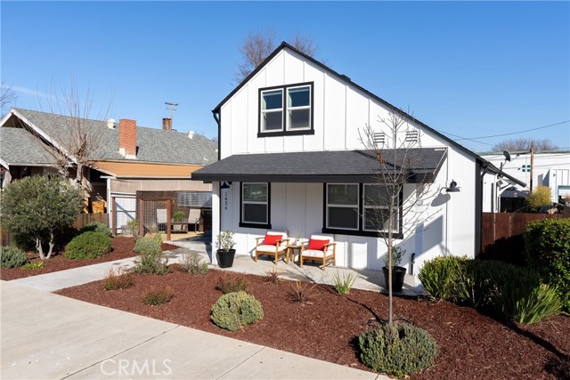 Detail Gallery Image 3 of 50 For 1636 Spring St, Paso Robles,  CA 93446 - 4 Beds | 3 Baths