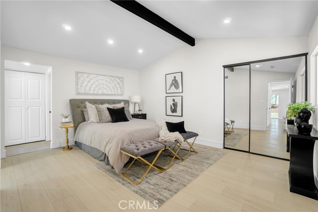 Detail Gallery Image 14 of 28 For 10805 Chimineas, Porter Ranch,  CA 91326 - 4 Beds | 2/1 Baths