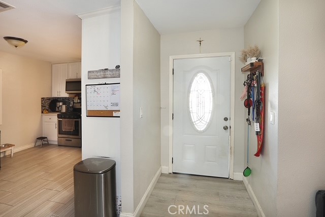 Detail Gallery Image 5 of 29 For 885 N Millard Ave, Rialto,  CA 92376 - 3 Beds | 1/1 Baths