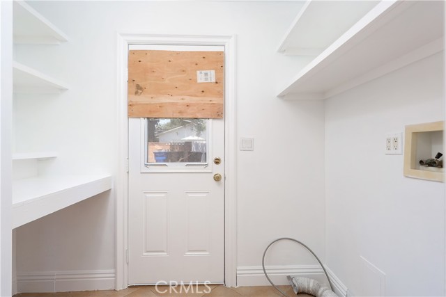 24027 Welby Way photo 13