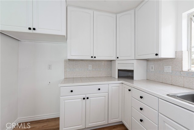 Detail Gallery Image 12 of 26 For 15821 Willett Ln, Huntington Beach,  CA 92647 - 3 Beds | 2 Baths