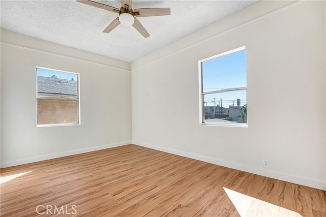 Detail Gallery Image 11 of 26 For 5830 Fayette, Los Angeles,  CA 90042 - 3 Beds | 2 Baths