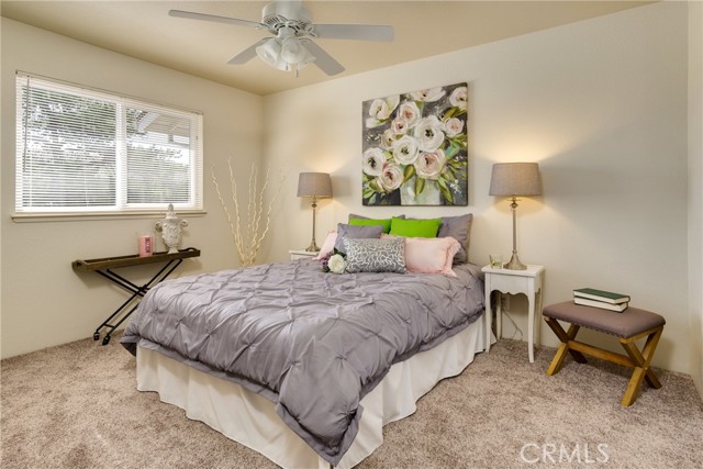 2 Fremont Street, Chico CA: https://media.crmls.org/medias/739e8b75-8fc5-480f-a293-c6286a0f4cd9.jpg