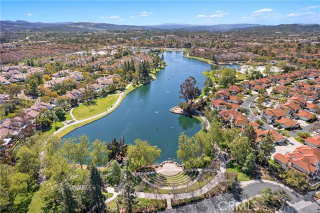 20 Via Tronido, Rancho Santa Margarita CA: https://media.crmls.org/medias/739f64a2-49cf-48df-92f9-7d0879212ad1.jpg