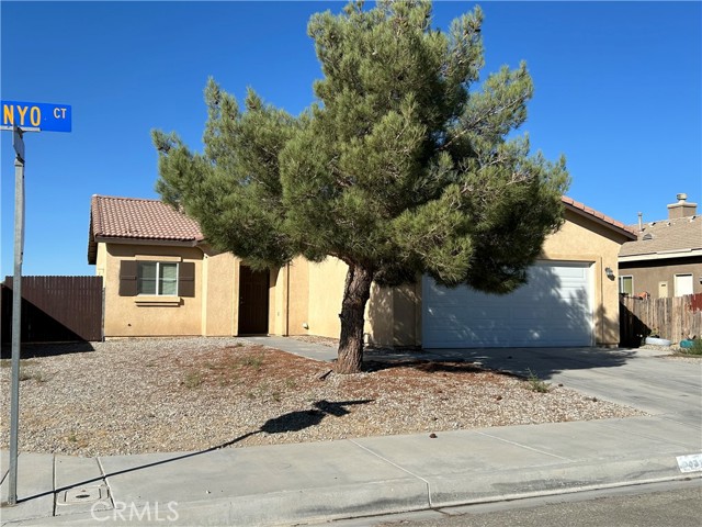 Detail Gallery Image 2 of 14 For 10514 Inyo Ct, Adelanto,  CA 92301 - 3 Beds | 2 Baths